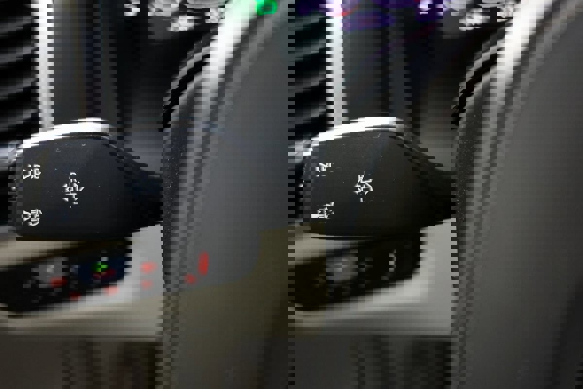 Used 2019 BMW M850i xDrive M850i xDrive w/ Comfort Seating Package image 25