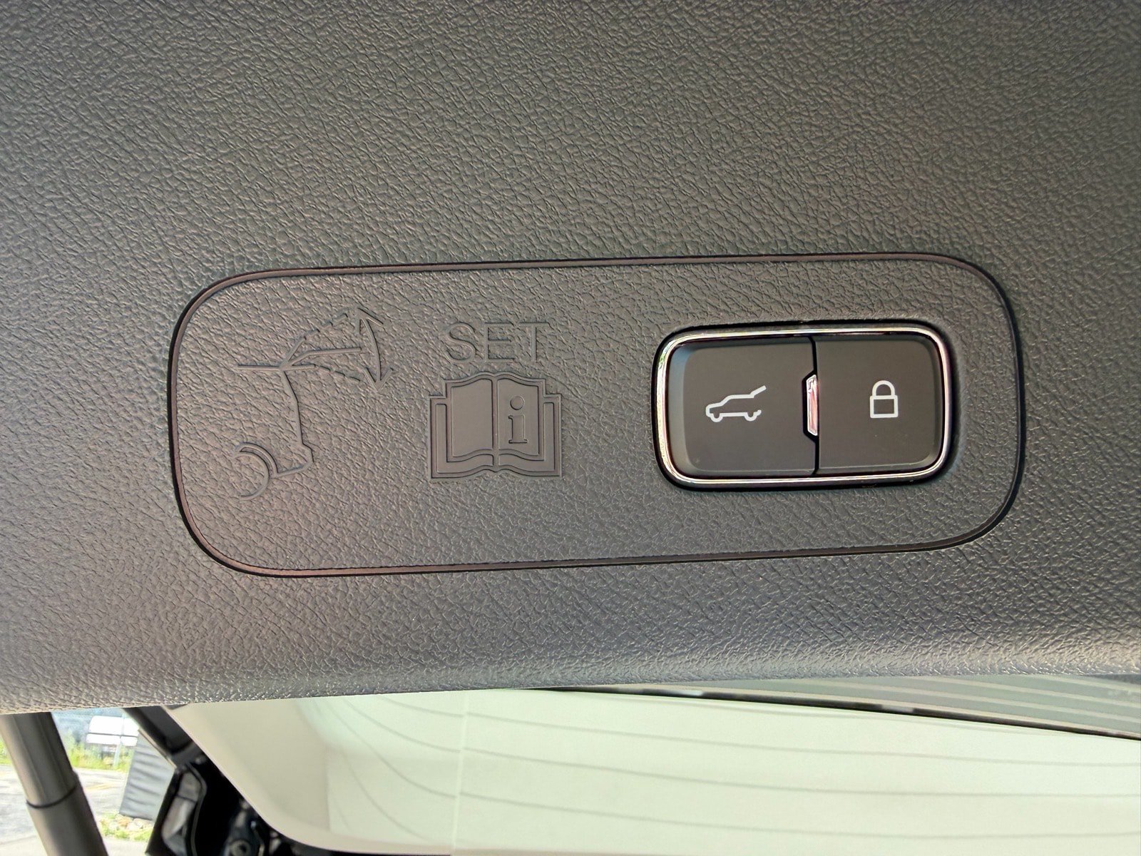 New 2026 Lincoln Aviator Reserve AWD/4WD image 18