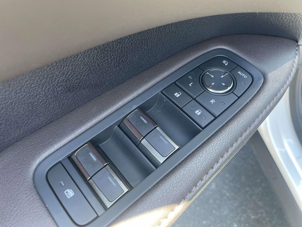 Used 2025 Lexus RX 350 AWD w/ Convenience Package image 12