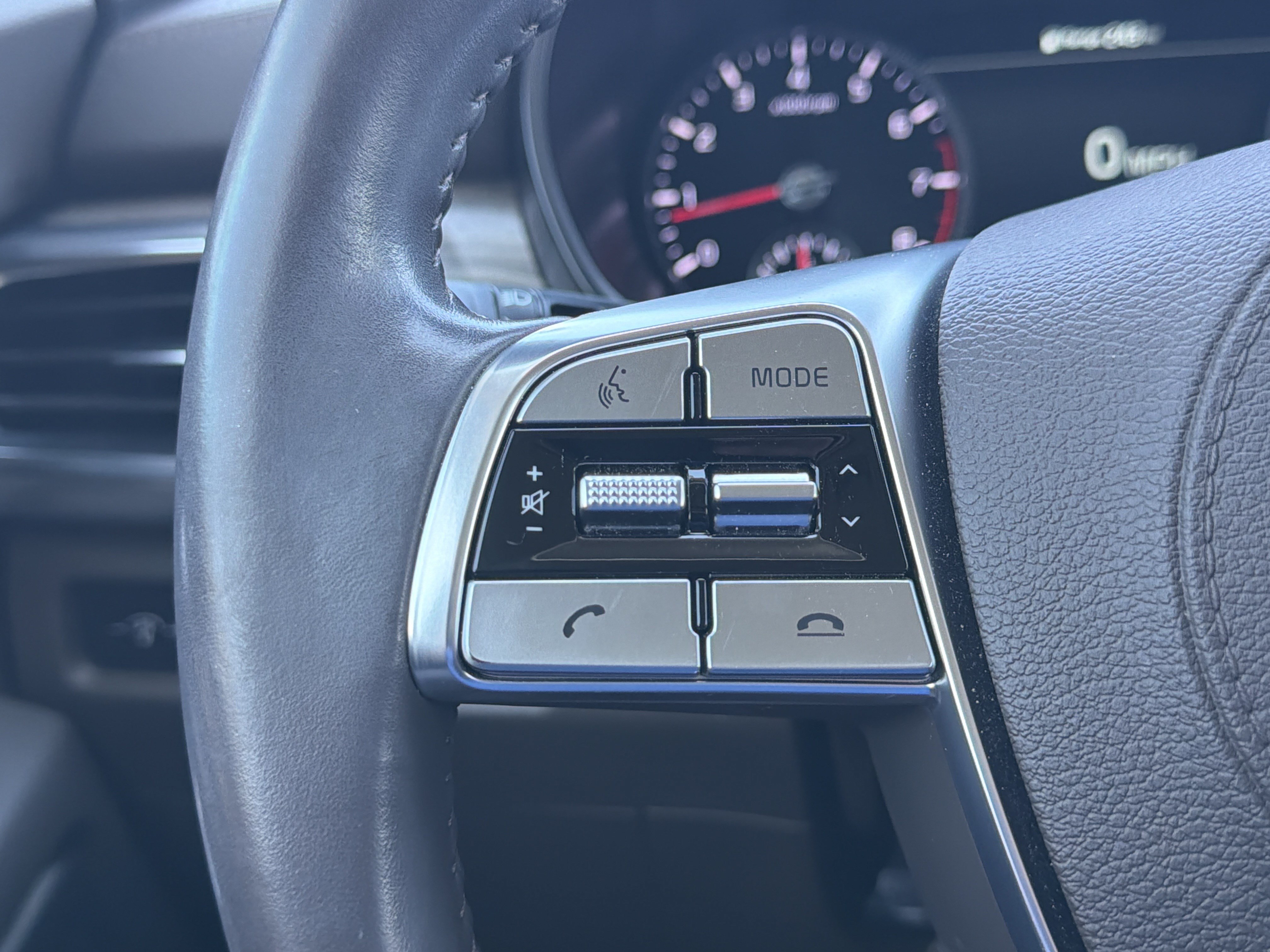 Used 2020 Kia Telluride SX FWD image 14