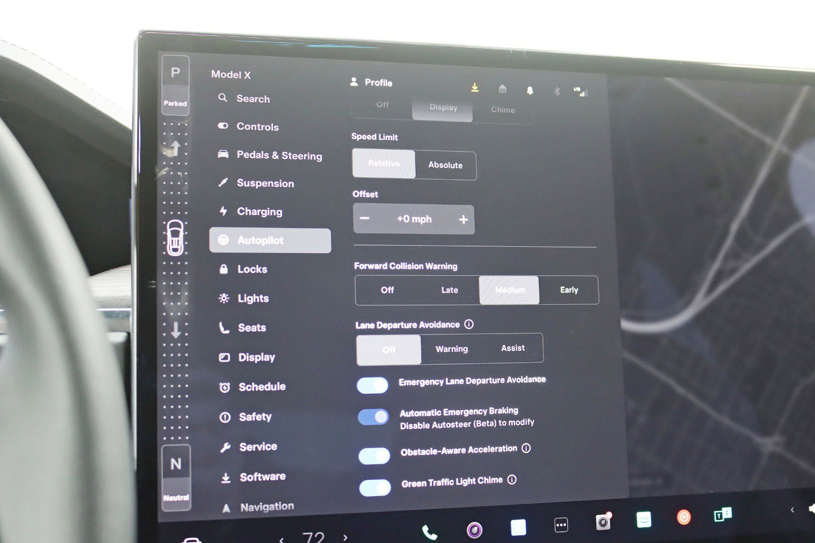 Used 2022 Tesla Model X image 25