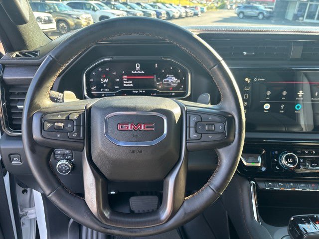 Used 2024 GMC Sierra 1500 AT4 w/ AT4 Premium Package AWD/4WD image 17