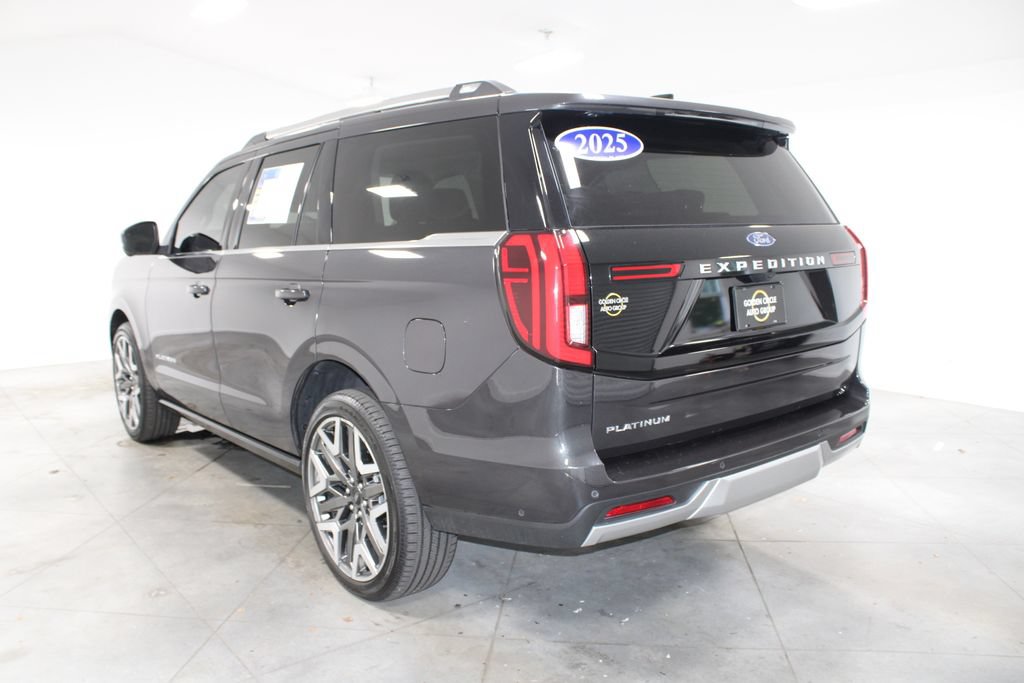 Used 2025 Ford Expedition Platinum w/ Platinum Ultimate Package AWD/4WD image 7