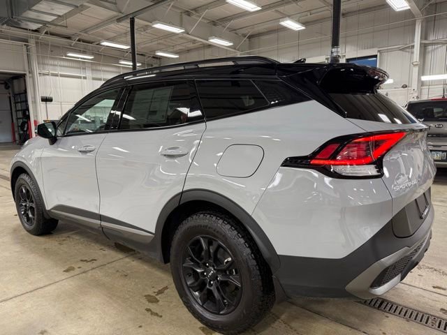 Certified 2024 Kia Sportage X-Pro image 3