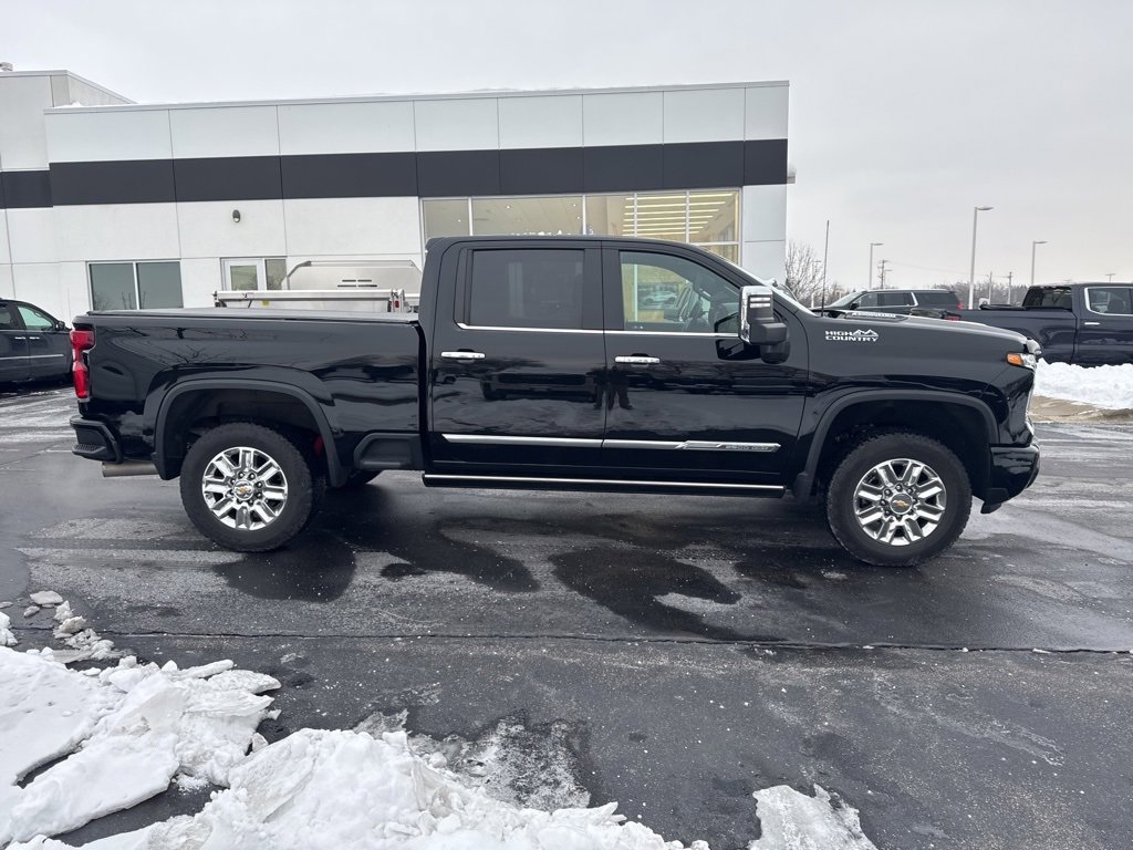 Certified 2024 Chevrolet Silverado 2500 High Country w/ Technology Package image 8