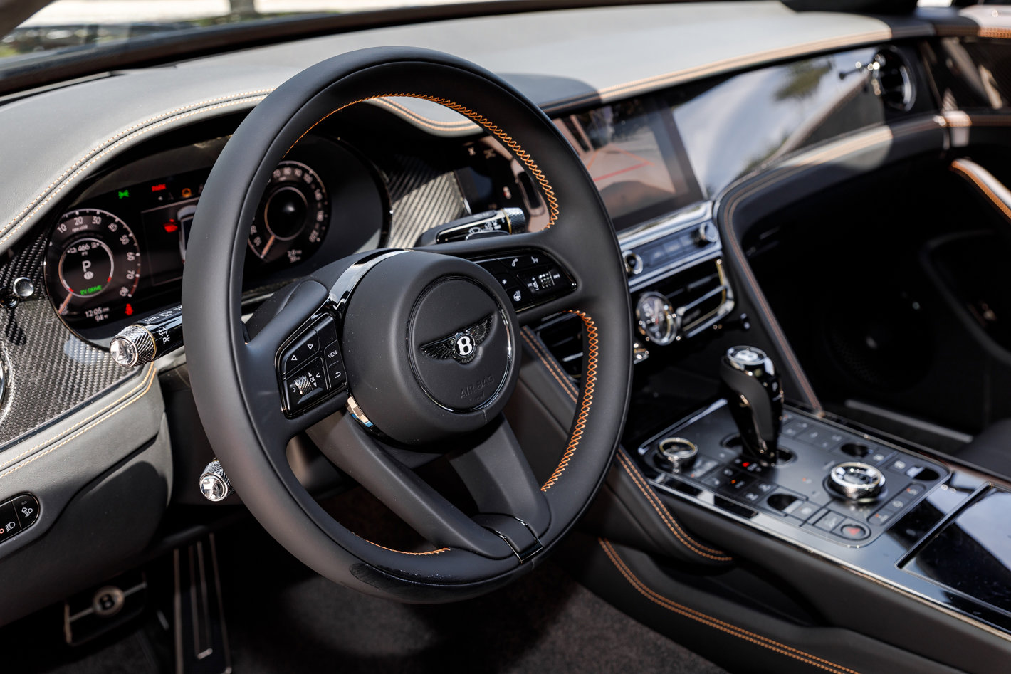 New 2025 Bentley Flying Spur Plug-In Hybrid image 21