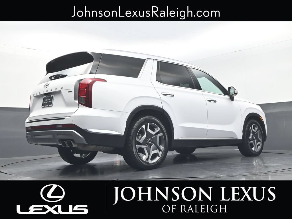 Used 2024 Hyundai Palisade Limited AWD/4WD image 19