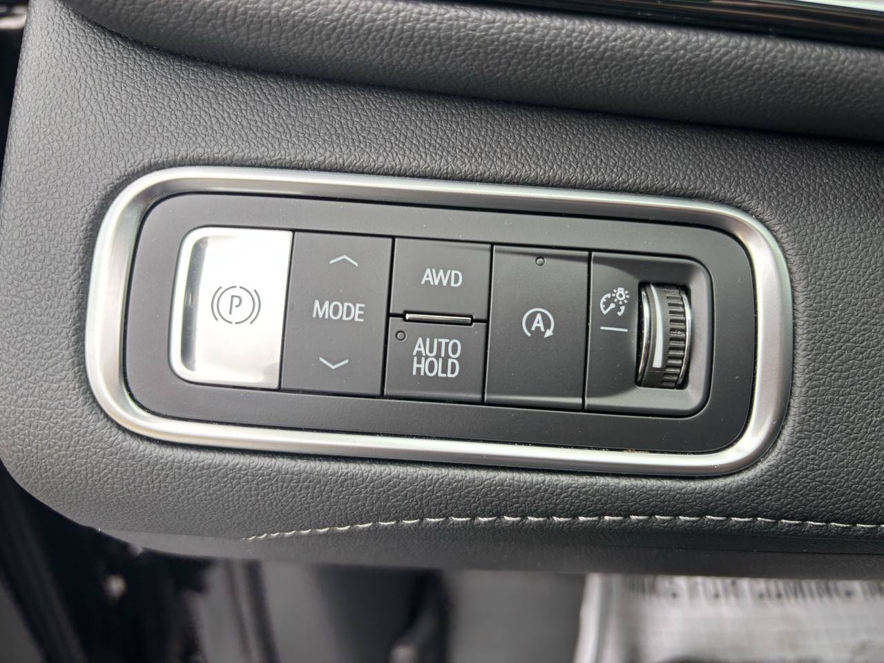 Used 2025 Buick Enclave Preferred w/ Power Package AWD/4WD image 20