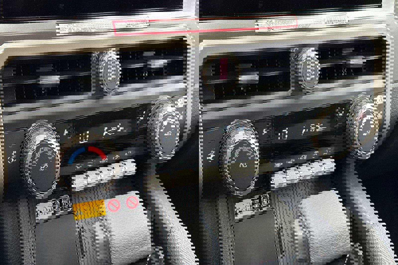 New 2025 Toyota Tacoma TRD Off-Road image 24