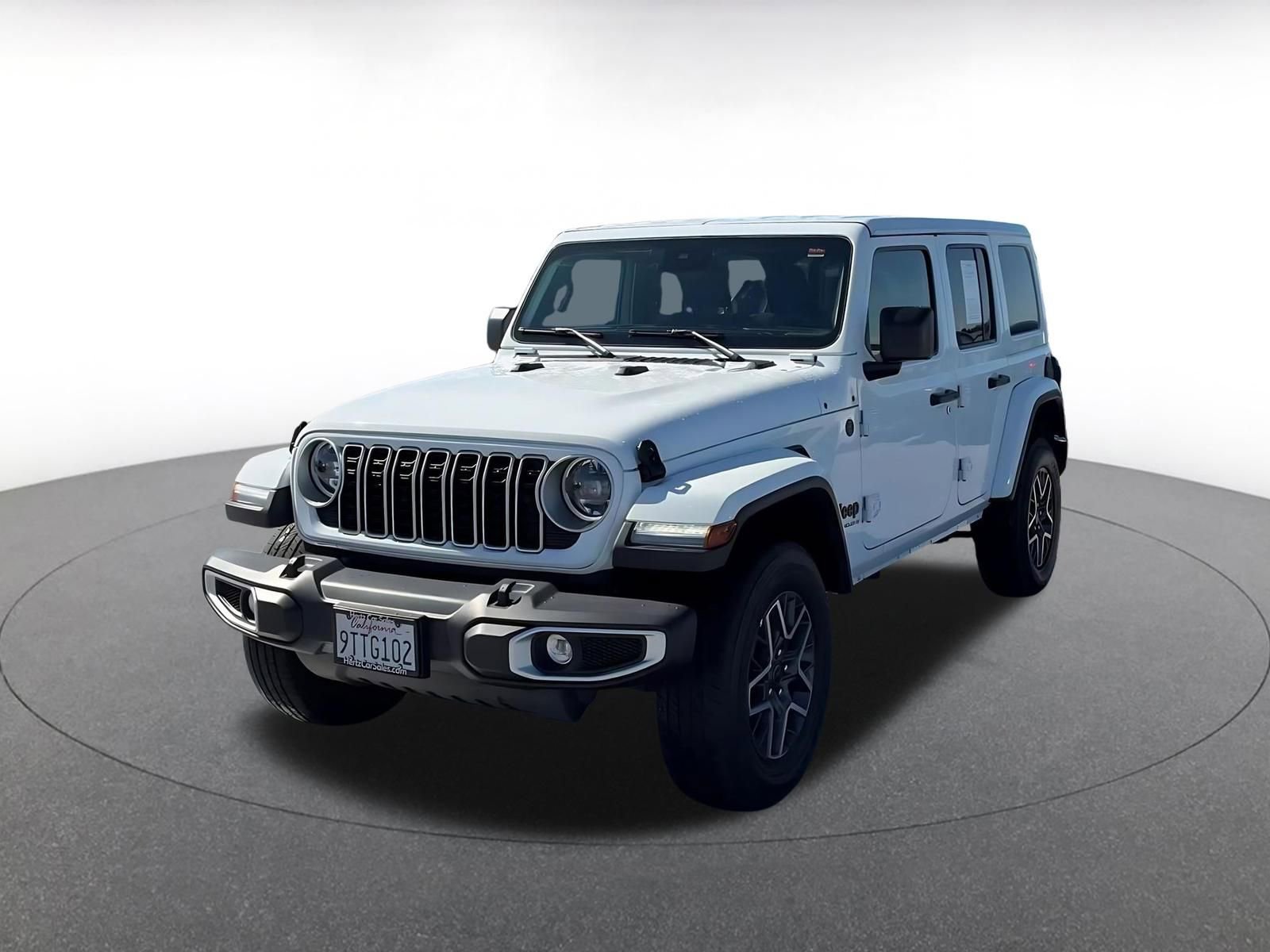 Used 2025 Jeep Wrangler Sahara AWD/4WD image 7