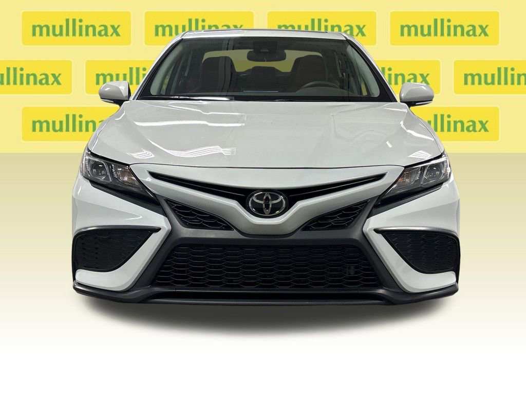 Used 2024 Toyota Camry SE w/ Convenience Package FWD image 6