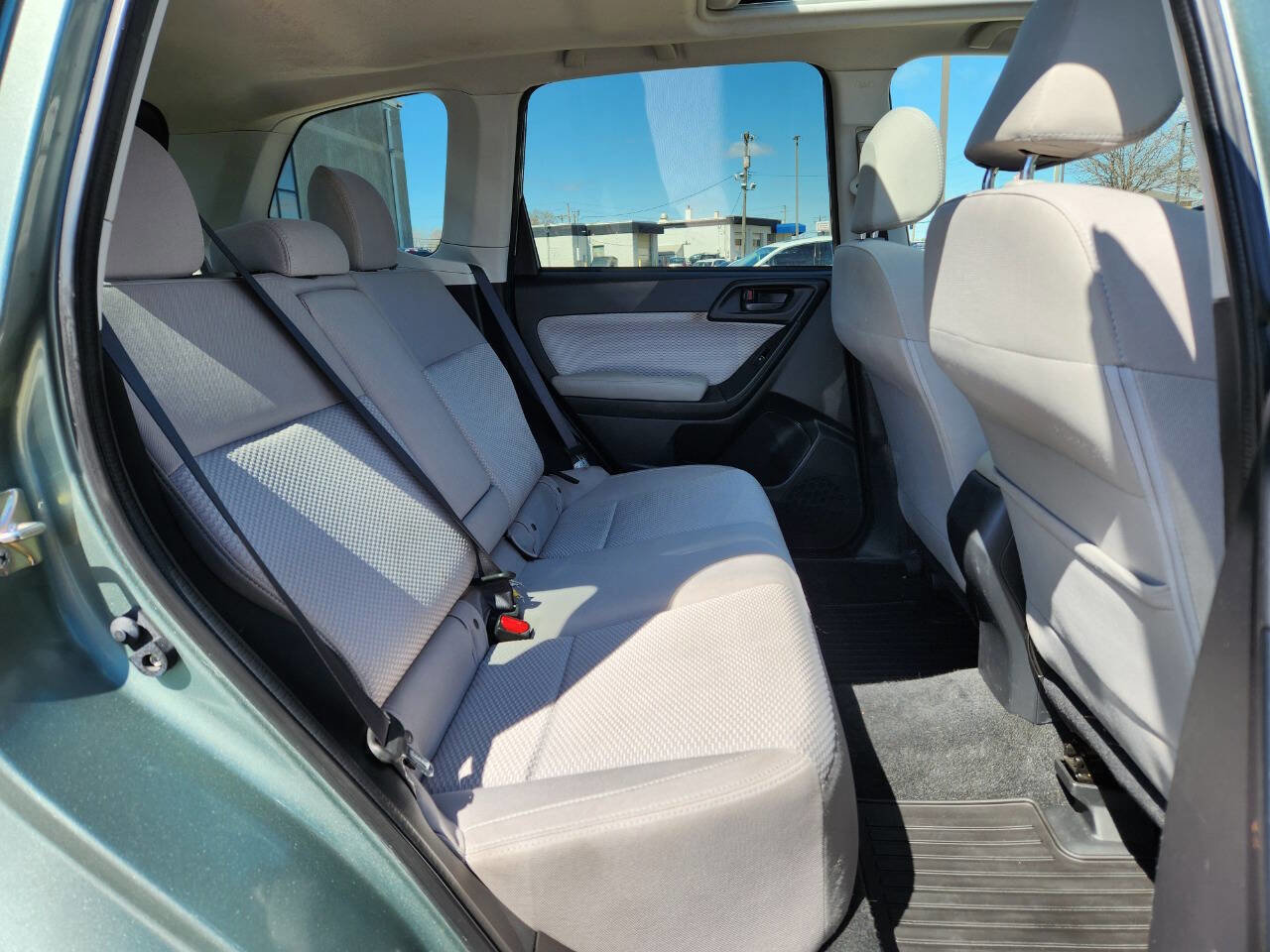 Used 2017 Subaru Forester 2.5i Premium AWD/4WD image 14