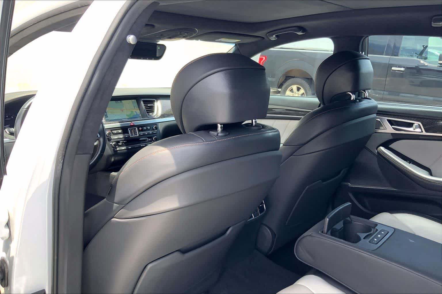 Used 2018 Genesis G80 3.3T Sport RWD image 12