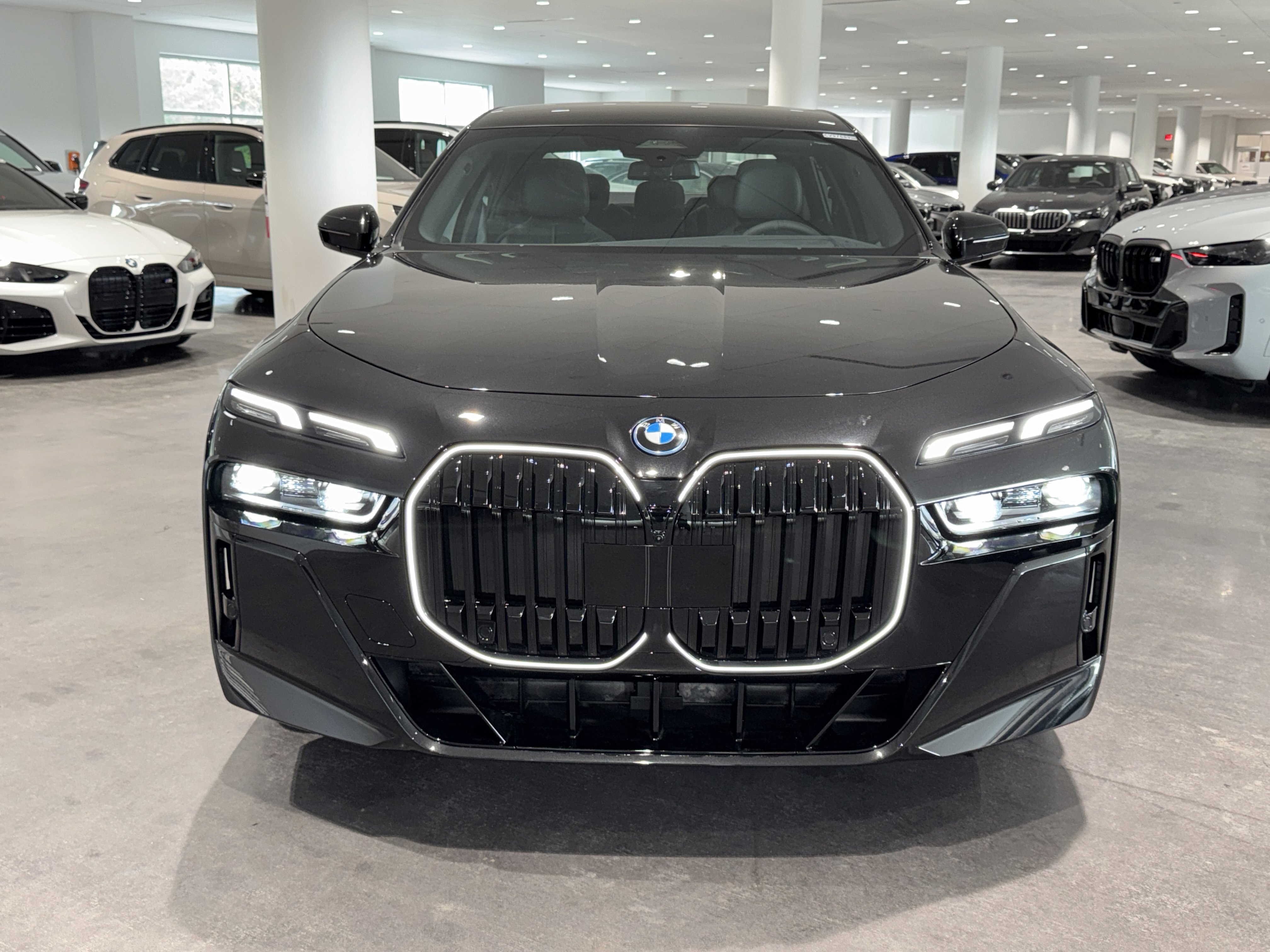 New 2026 BMW i7 eDrive50 w/ M Sport Package image 2