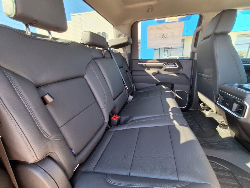 New 2026 GMC Sierra 3500 SLT w/ SLT Convenience Package image 15
