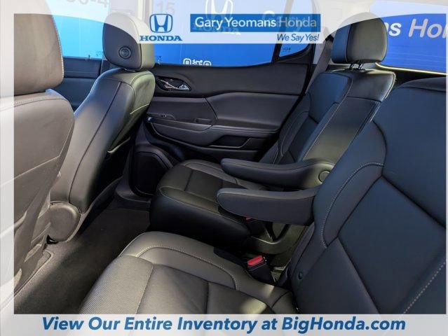 Used 2022 GMC Acadia SLT w/ Technology Package image 18