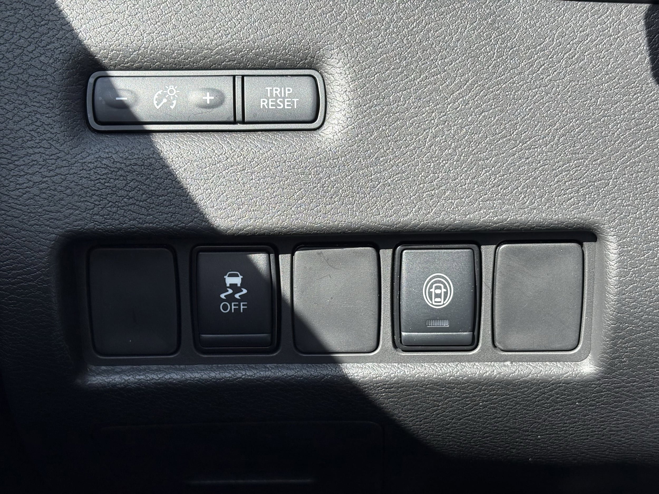 Used 2024 Nissan Murano SV w/ SV Midnight Edition Package FWD image 18
