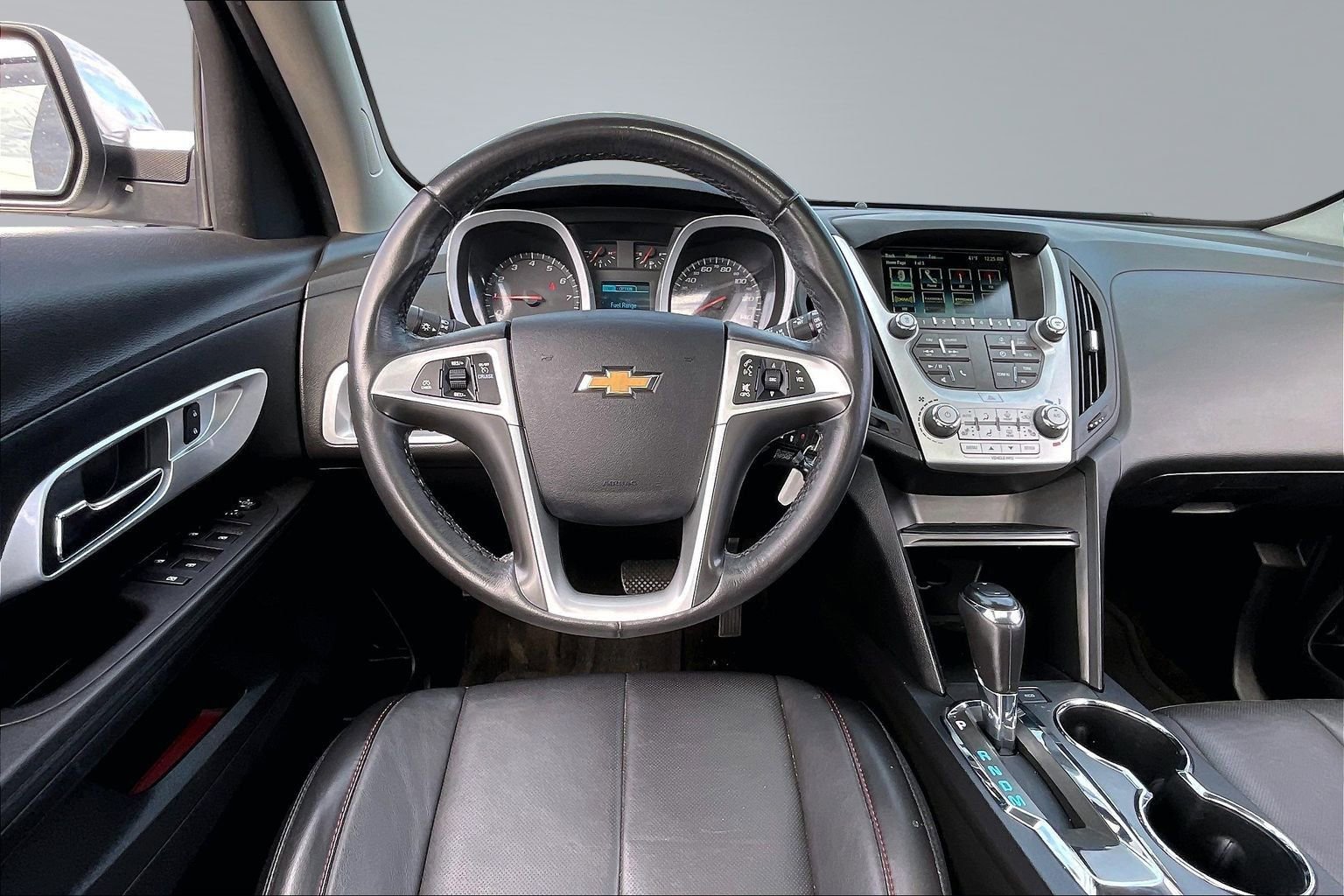 Used 2017 Chevrolet Equinox Premier w/ Enhanced Convenience Package image 5