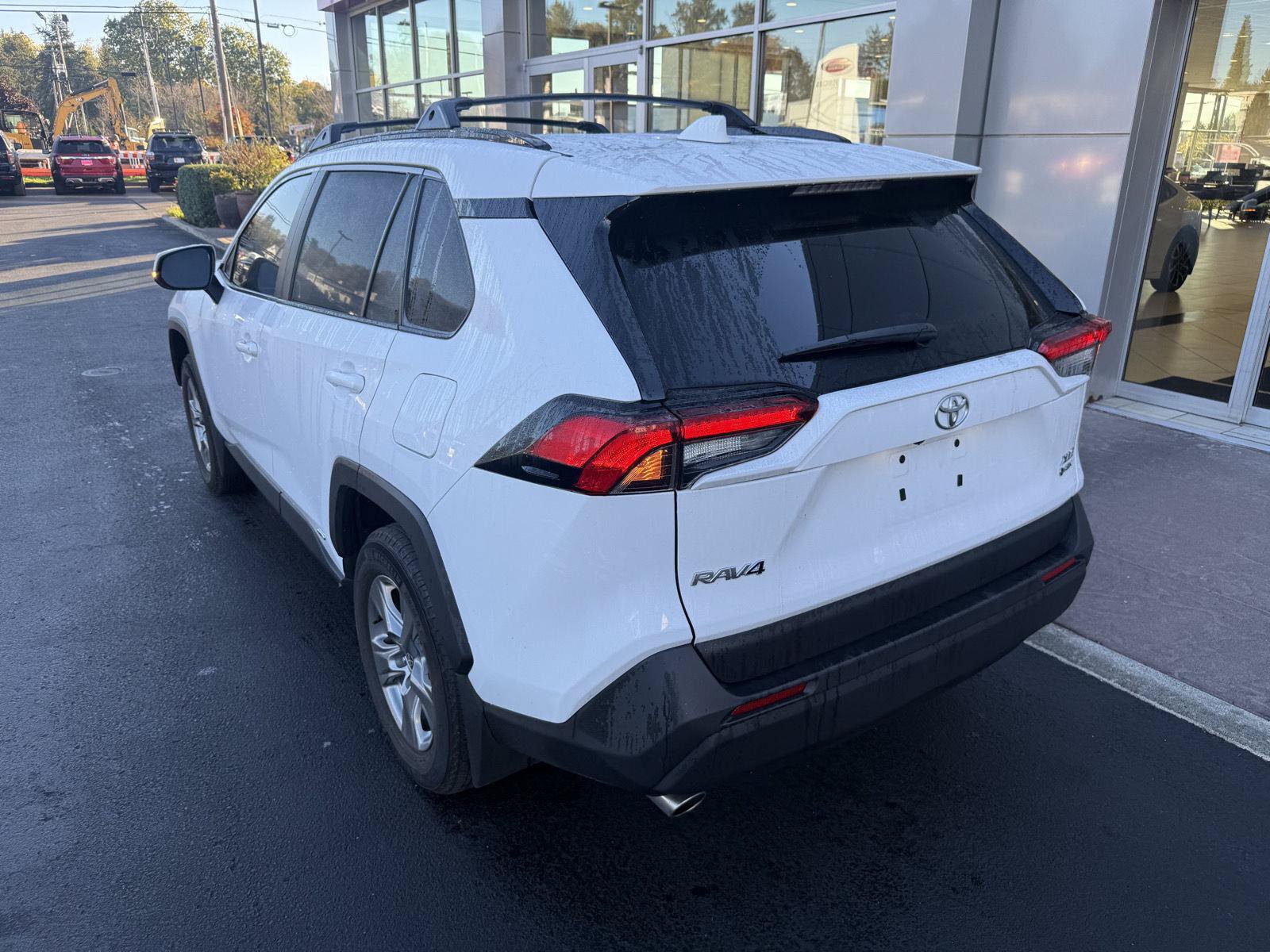Used 2025 Toyota RAV4 XLE w/ Convenience Package AWD/4WD image 3