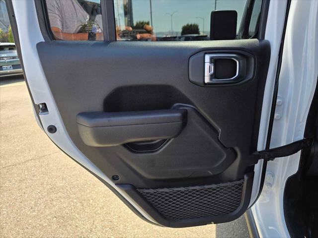 Used 2023 Jeep Wrangler Unlimited w/ 8.4" Radio Group AWD/4WD image 15