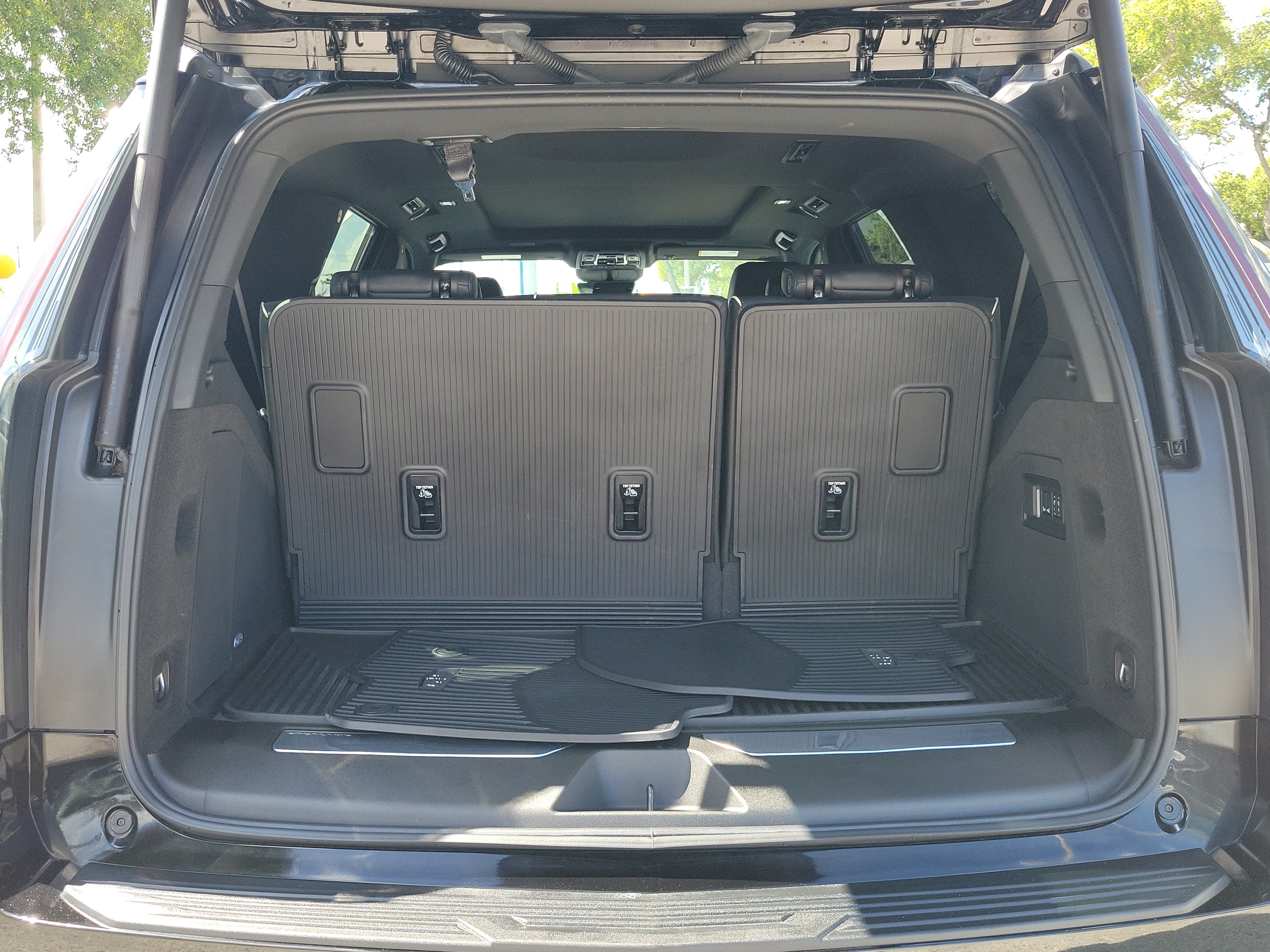 Used 2025 Cadillac Escalade Sport w/ Touring Package AWD/4WD image 10