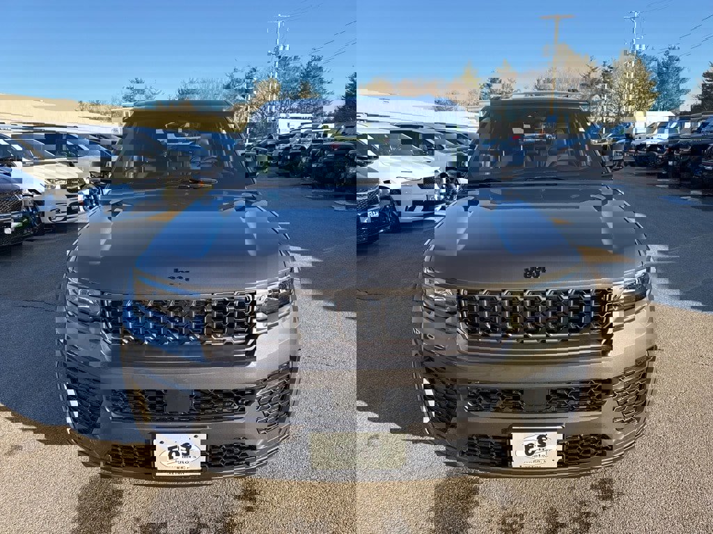 New 2026 Jeep Grand Cherokee Altitude image 2