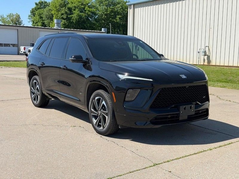 Used 2025 Buick Enclave Sport Touring w/ Super Cruise Package FWD image 1