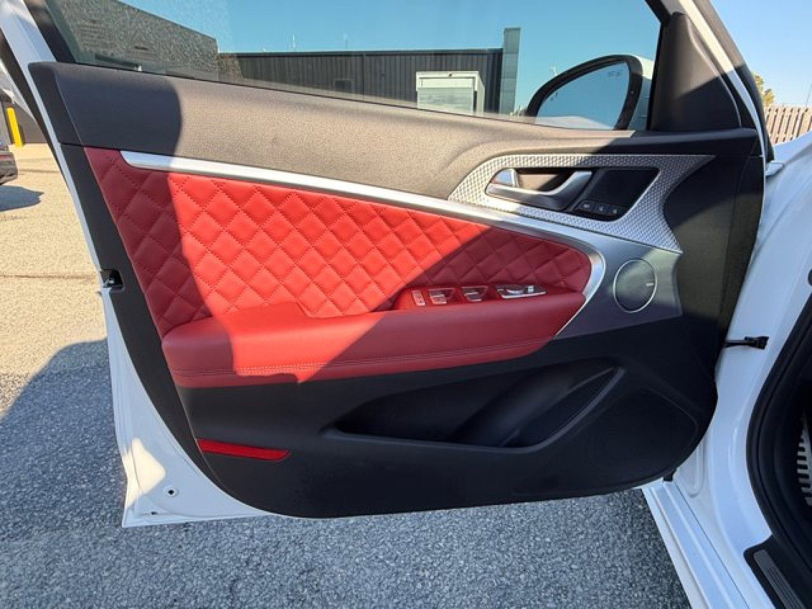 Used 2023 Genesis G70 3.3T w/ Sport Prestige Package image 21