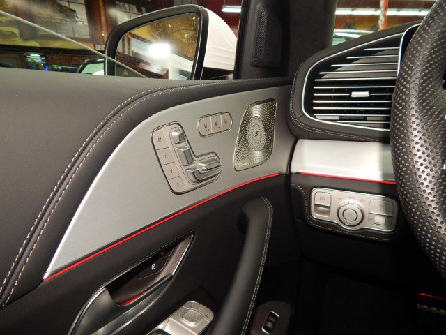 Used 2024 Mercedes-Benz GLE 63 AMG S image 25