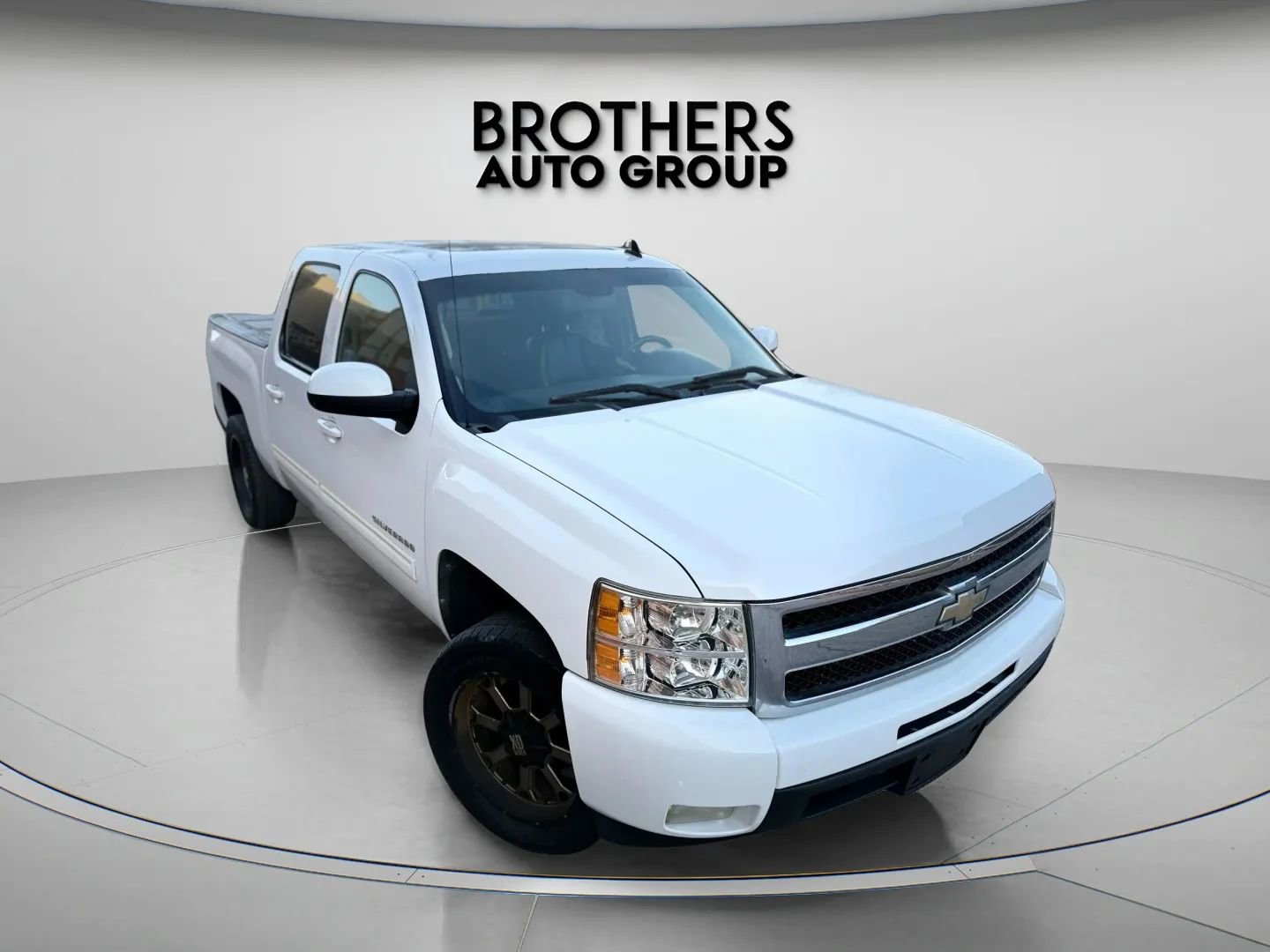 Used 2011 Chevrolet Silverado 1500 LTZ w/ LTZ Plus Package RWD image 1