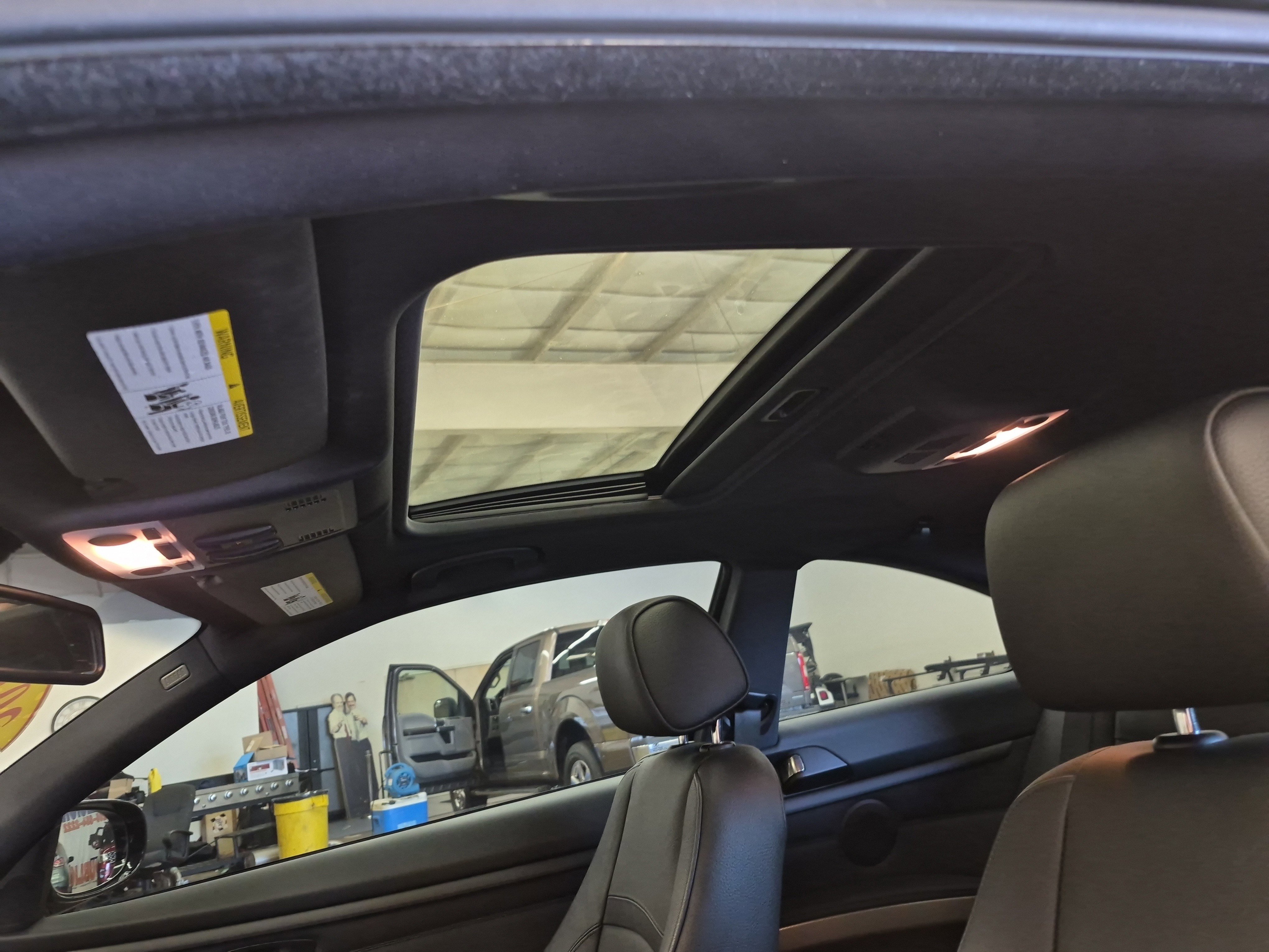 Used 2011 BMW 328i Coupe RWD image 9