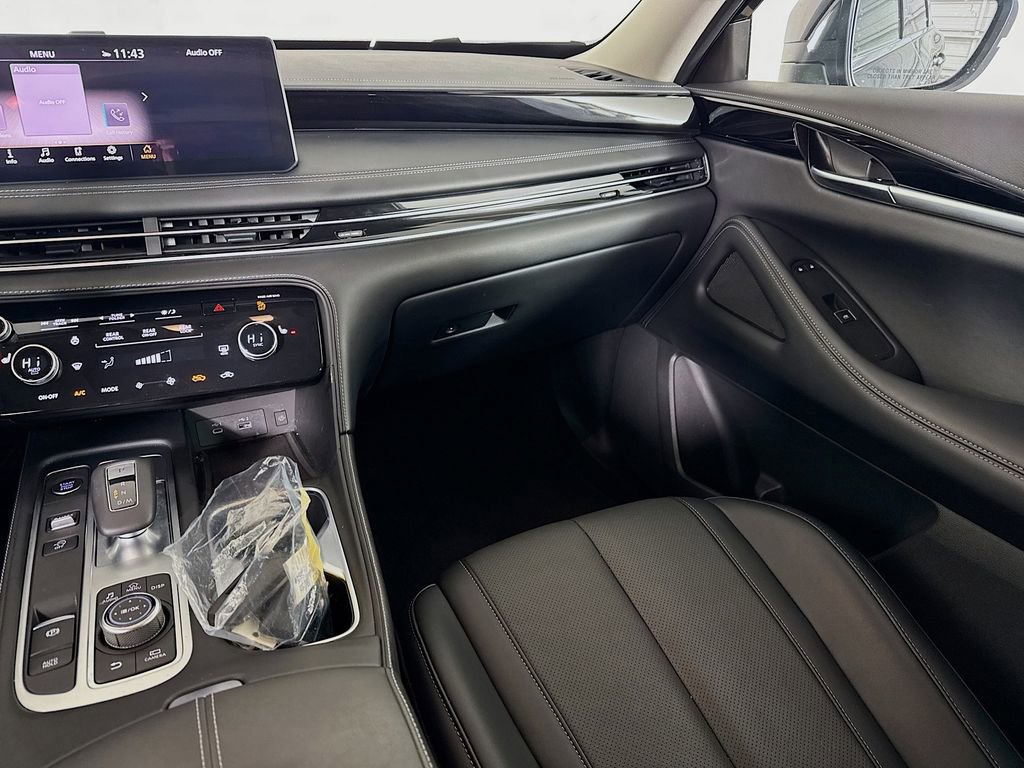 Certified 2025 INFINITI QX60 Pure image 23
