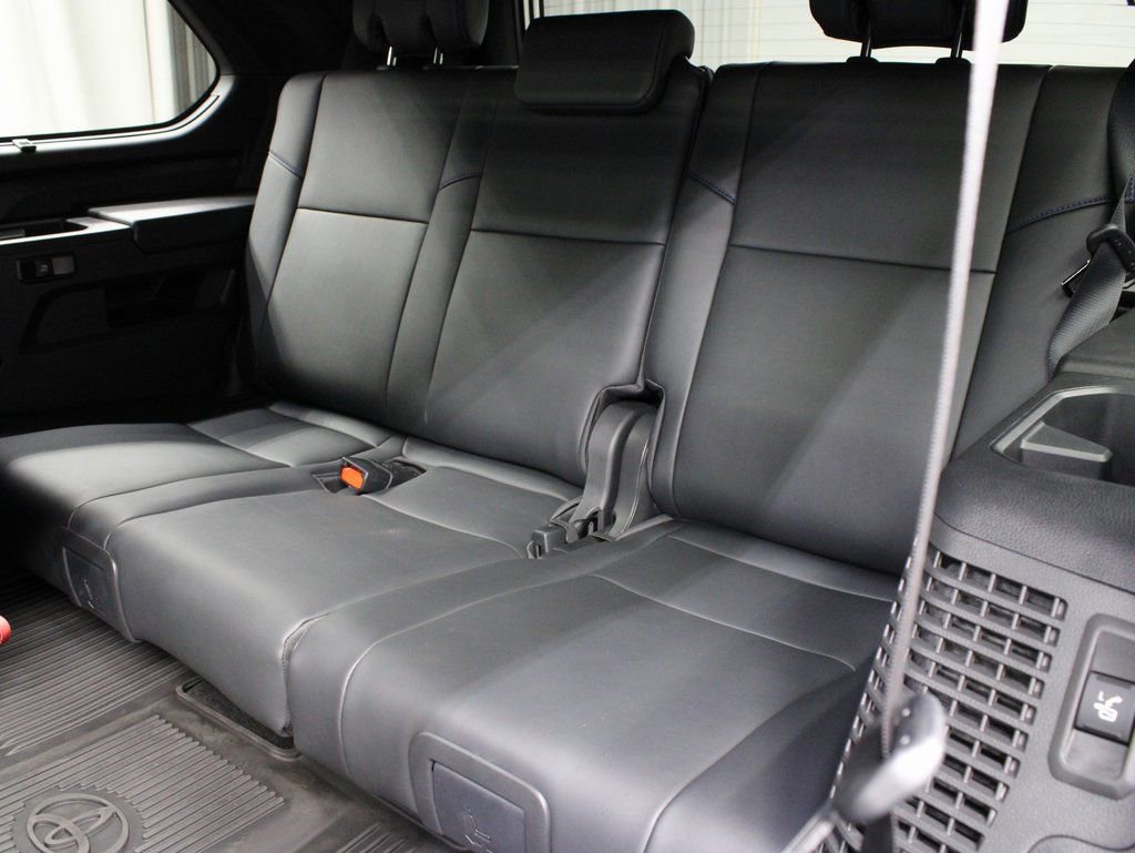 Used 2025 Toyota Sequoia Platinum image 12