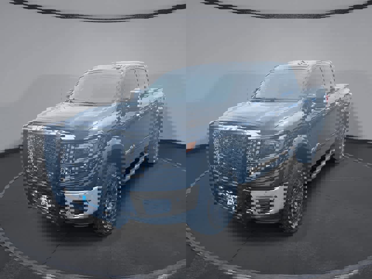 Used 2018 Nissan Titan SV w/ SV Convenience Package image 1