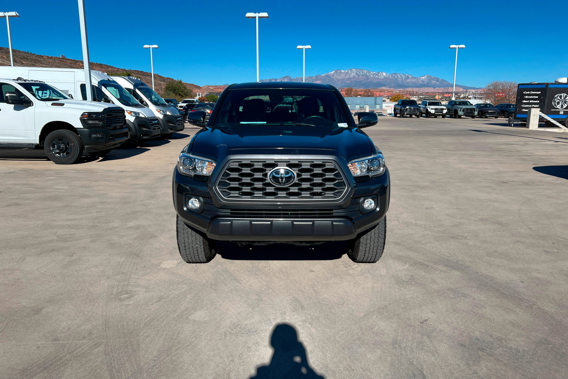 Used 2023 Toyota Tacoma TRD Off-Road image 9
