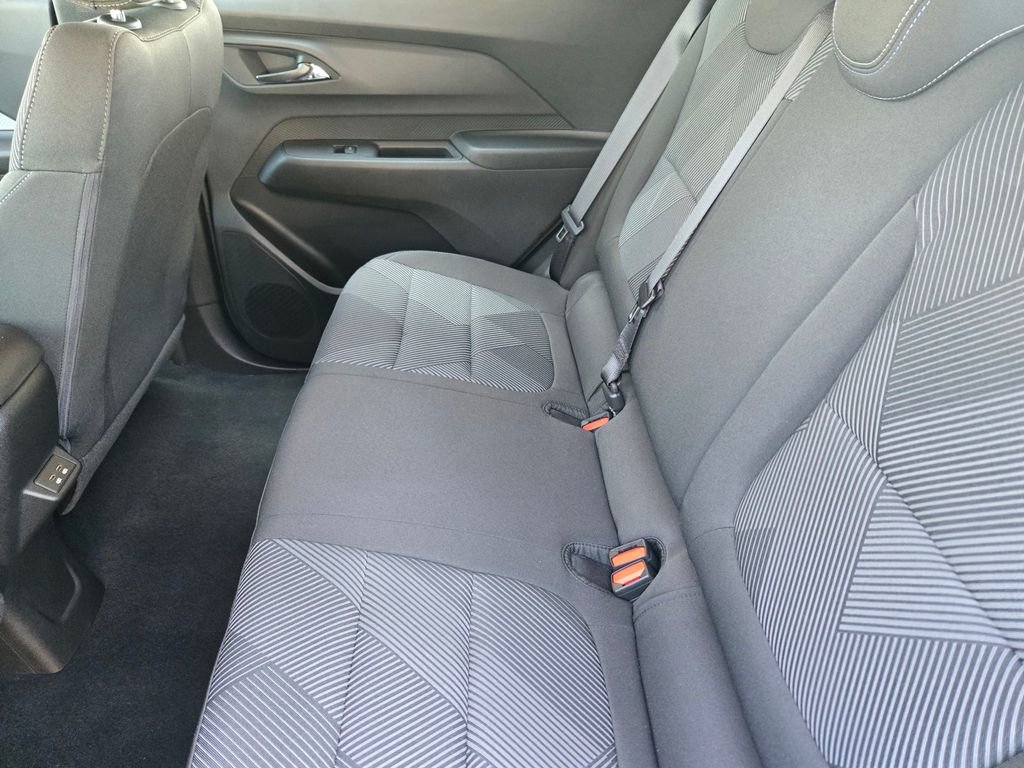New 2027 Chevrolet Bolt LT w/ Comfort Package FWD image 6