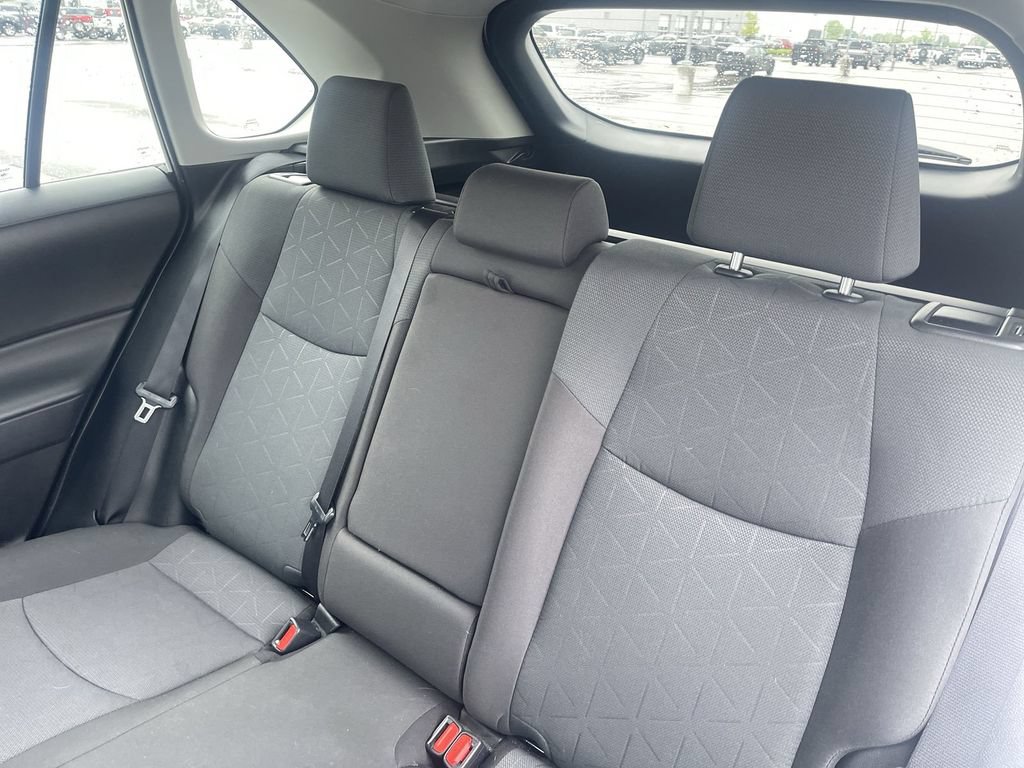 Used 2025 Toyota RAV4 XLE FWD image 34