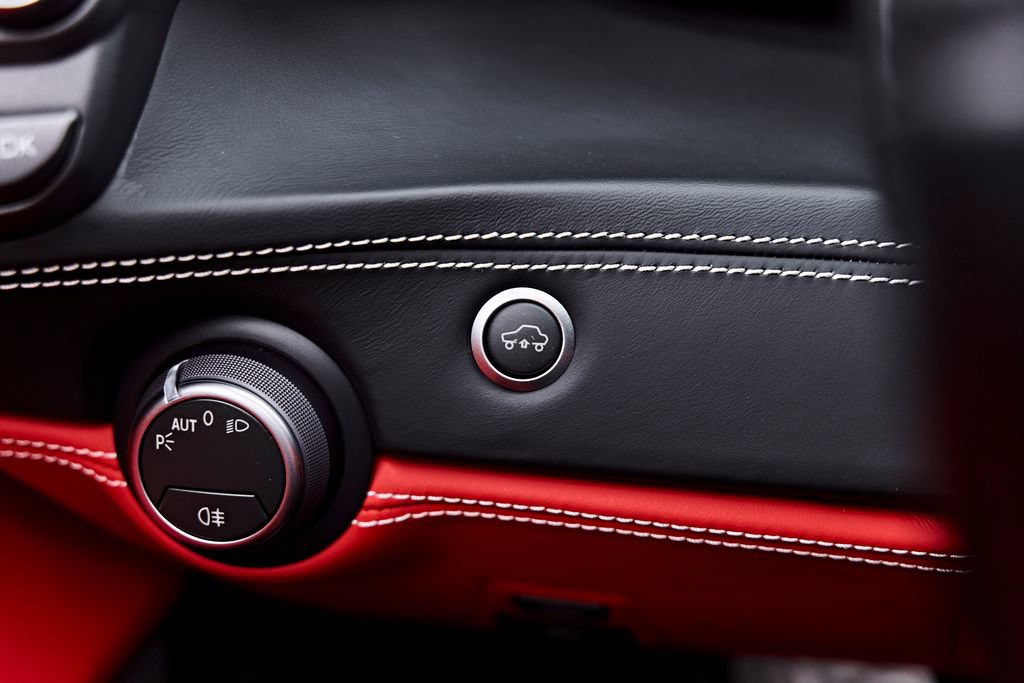 Used 2018 Ferrari 488 Spider RWD image 73