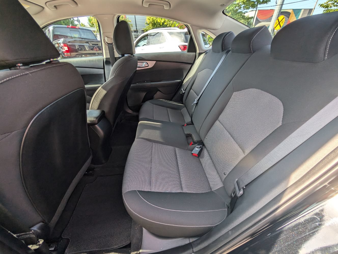 Used 2024 Kia Forte LXS w/ LXS Technology Package FWD image 17