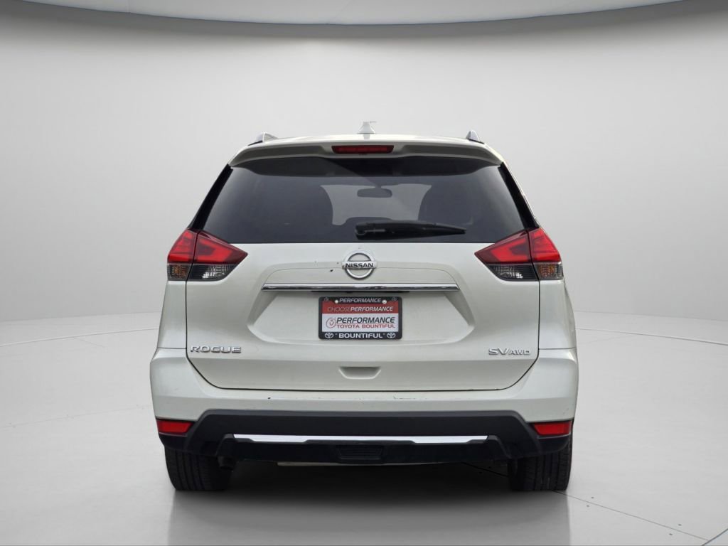 Used 2017 Nissan Rogue SV AWD/4WD image 20