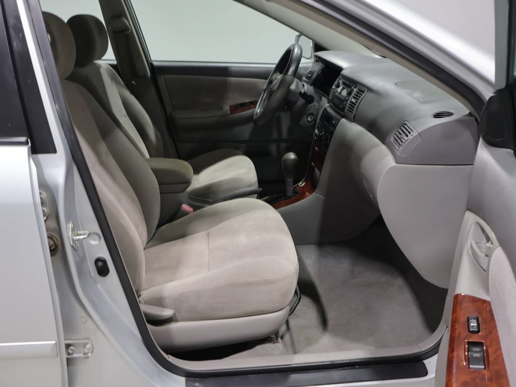 Used 2006 Toyota Corolla LE FWD image 21