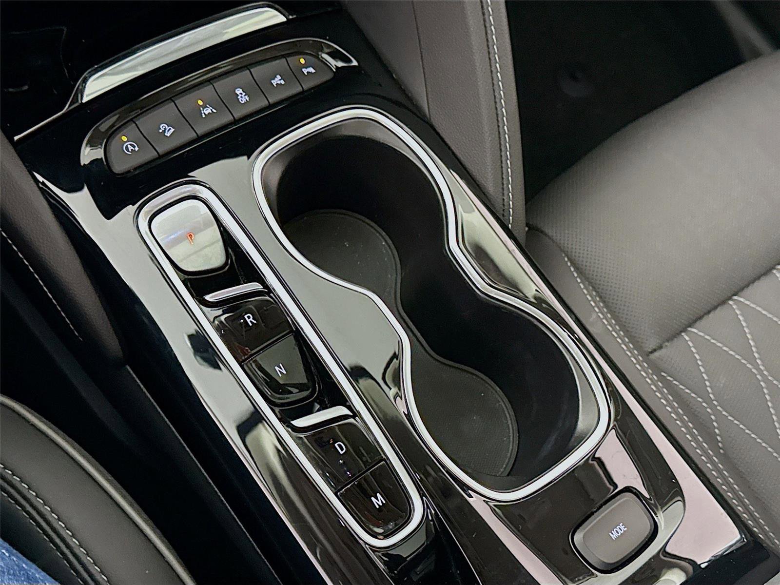 Used 2023 Buick Envision Avenir image 11