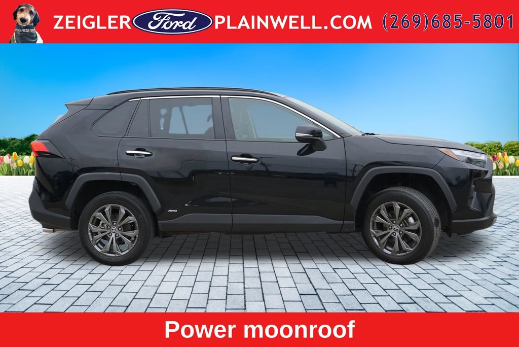 Used 2023 Toyota RAV4 Limited AWD/4WD image 6