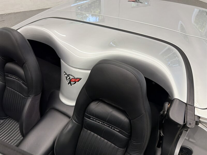 Used 2001 Chevrolet Corvette Convertible w/ Preferred Equipment Group1 RWD image 9