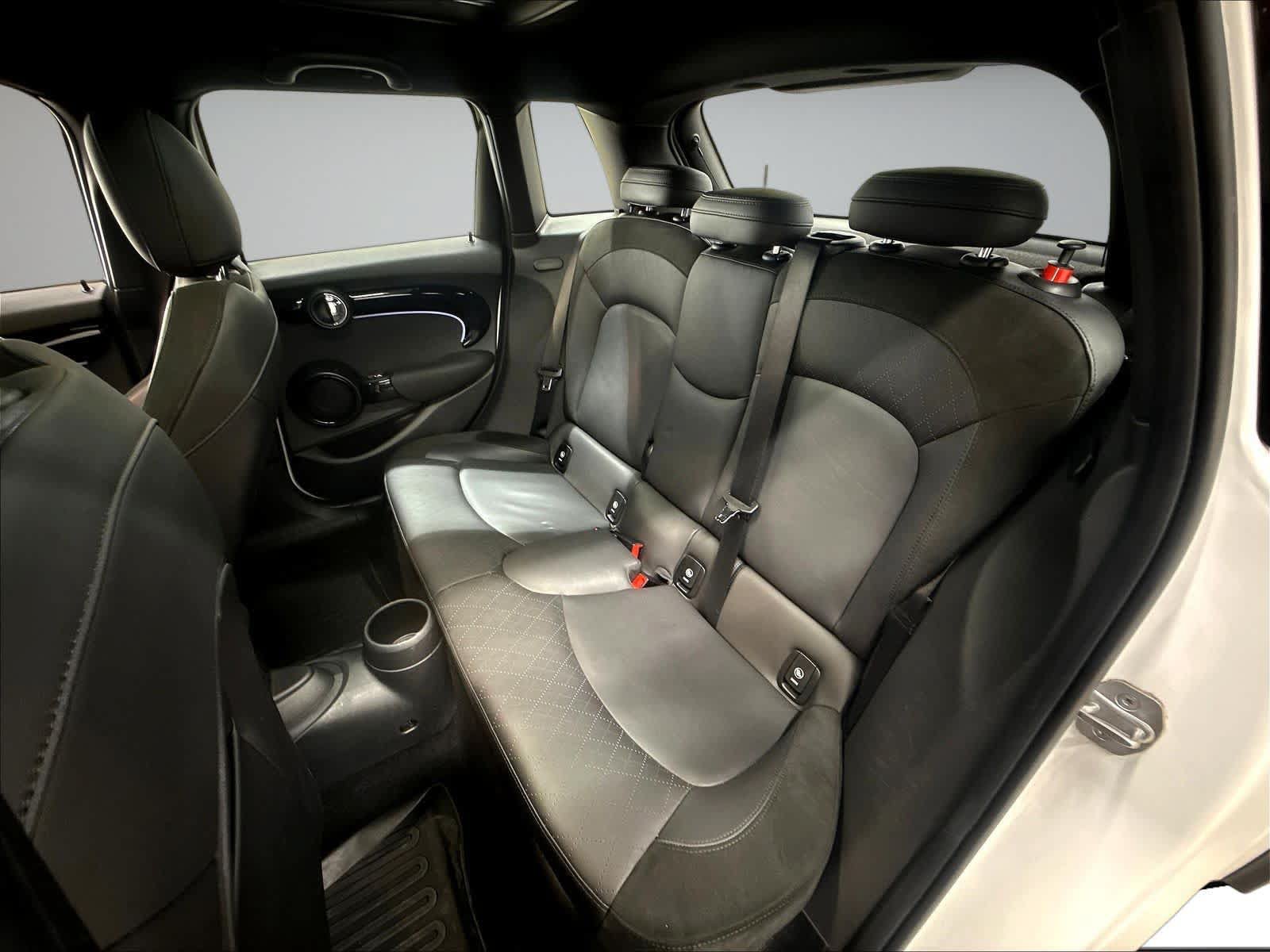 Used 2024 MINI Cooper S w/ Signature Upholstery Package FWD image 21