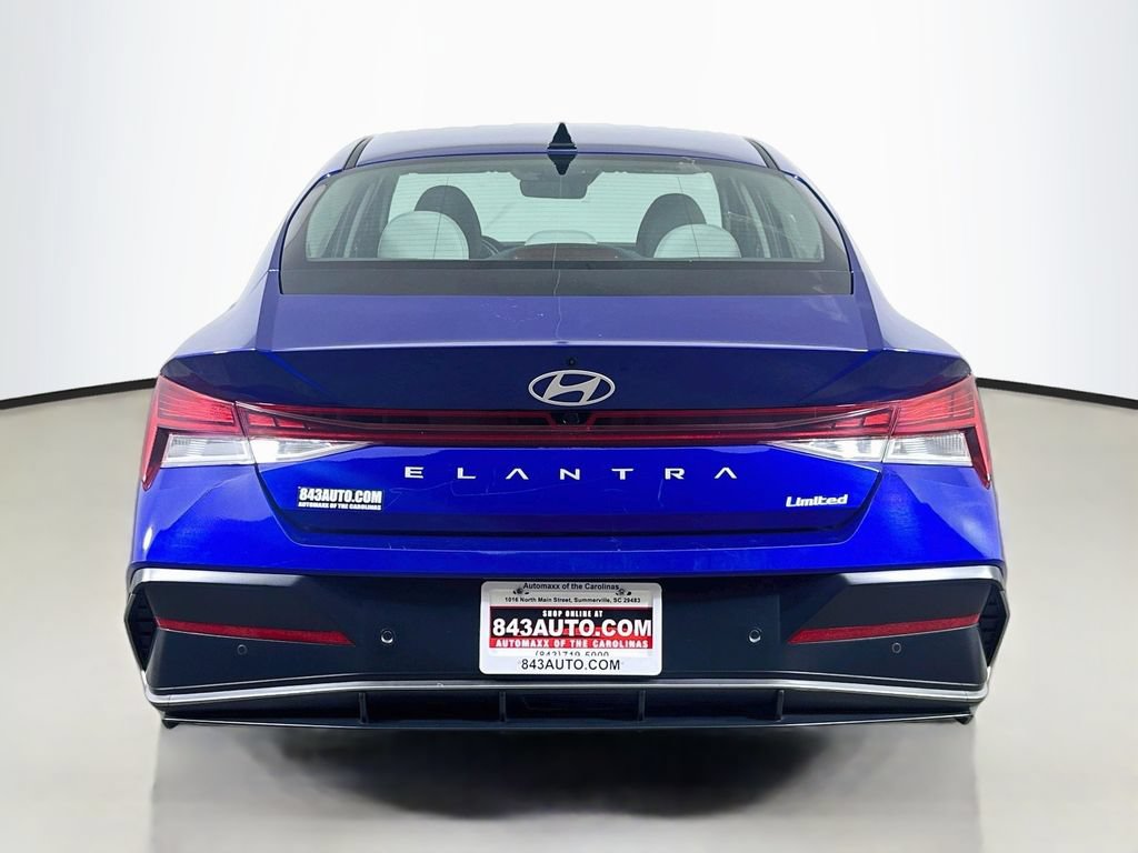 Used 2024 Hyundai Elantra Limited FWD image 6