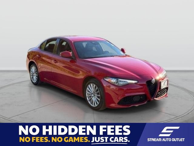 Used 2023 Alfa Romeo Giulia Sprint AWD/4WD image 1