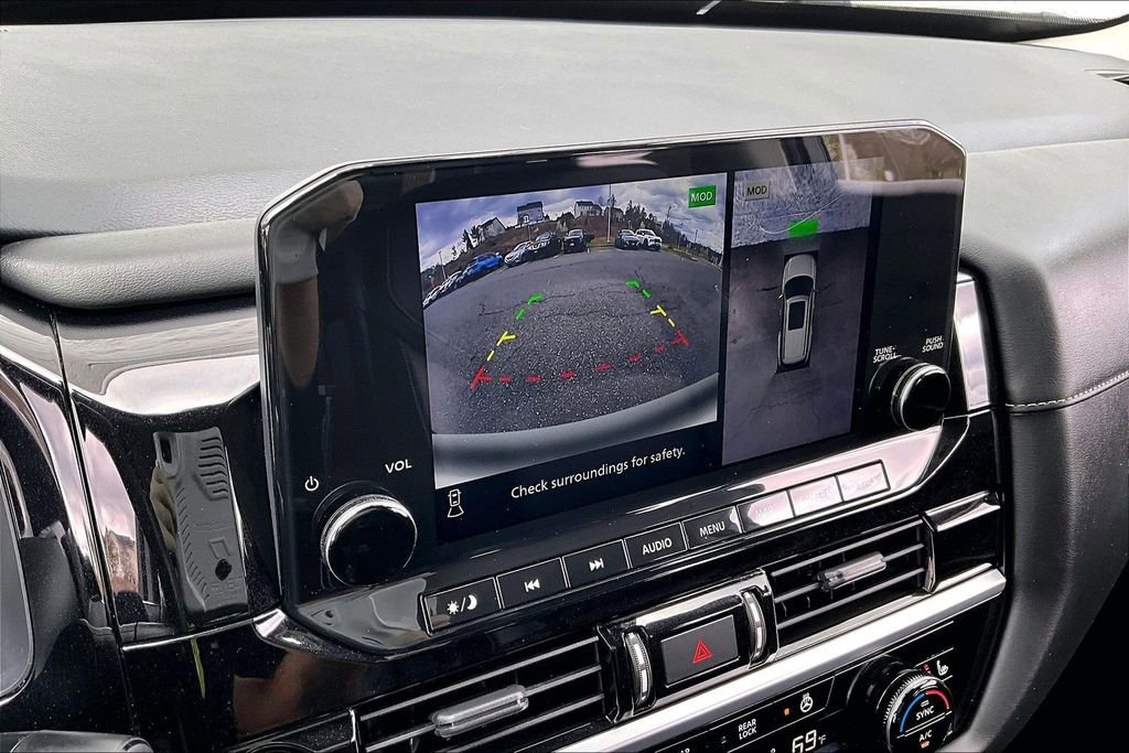 Certified 2023 Nissan Pathfinder SL image 24