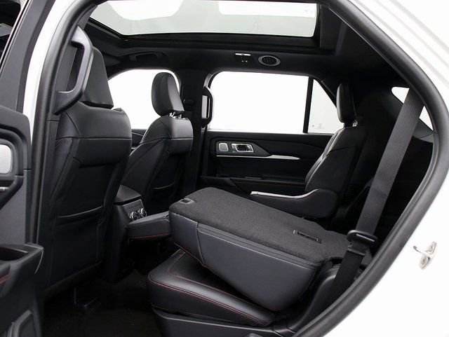 New 2026 Ford Explorer ST w/ Sun And Sound Package image 13
