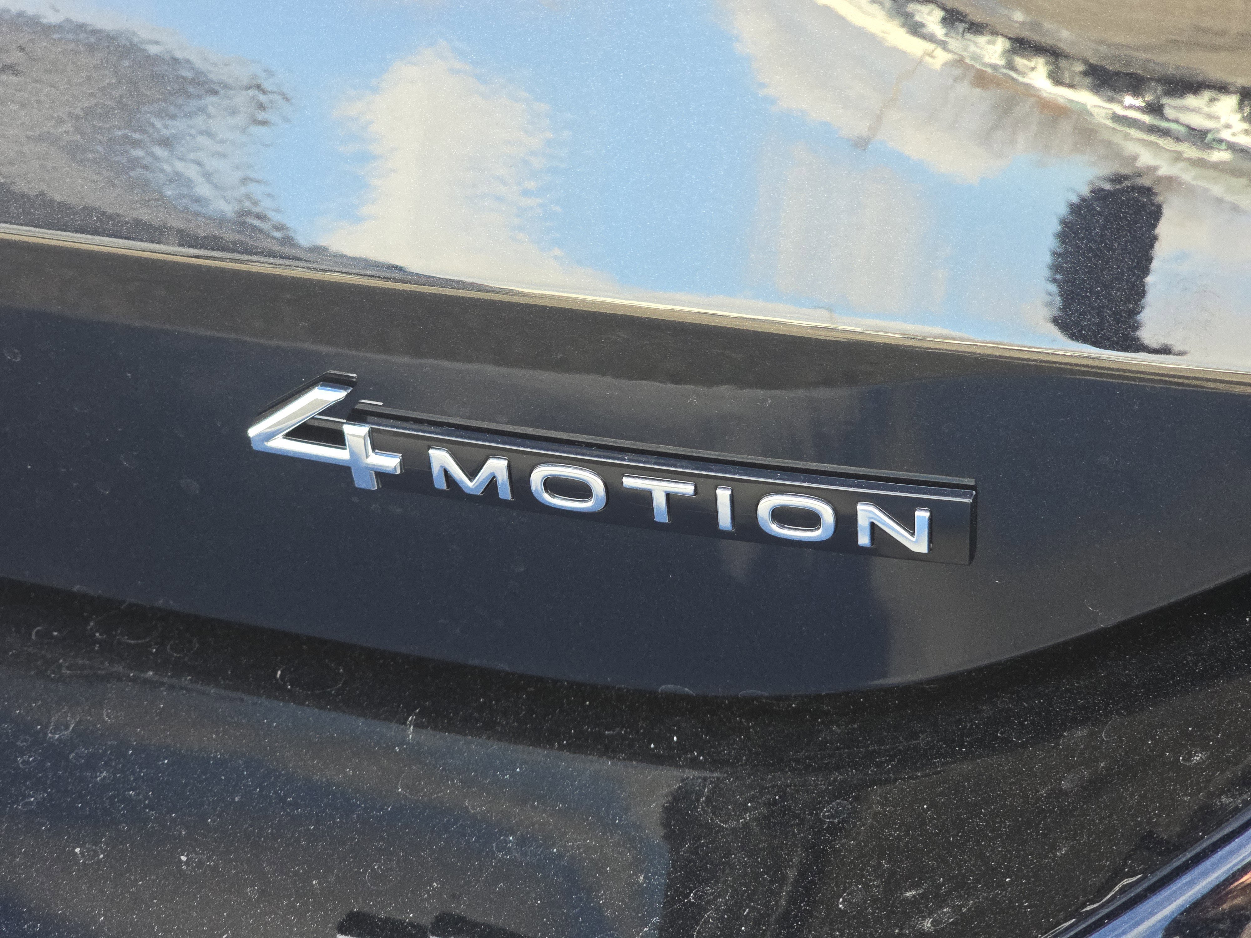 New 2026 Volkswagen Tiguan SE image 15